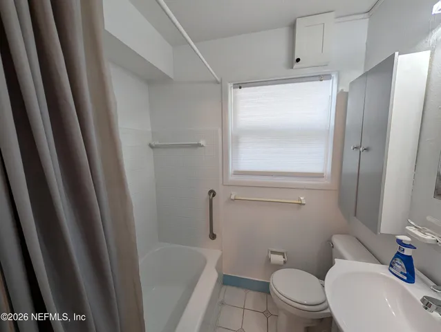 $1,800 | 1657 Louvre Drive, Jacksonville, FL 32221