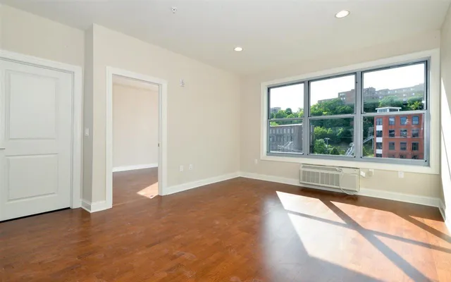 $4,000 | 100 Marshall Street, Unit 210, Hoboken, NJ 07030