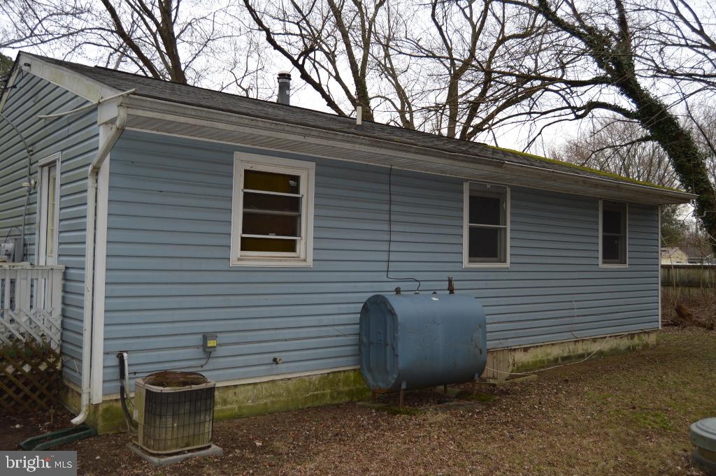 1458 Log Inn Road Annapolis, MD 21409 - Photo 14 of 16 Rear