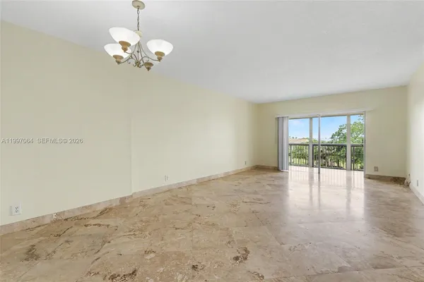 $169,000 | 4200 Hillcrest Drive, Unit 408, Hollywood, FL 33021
