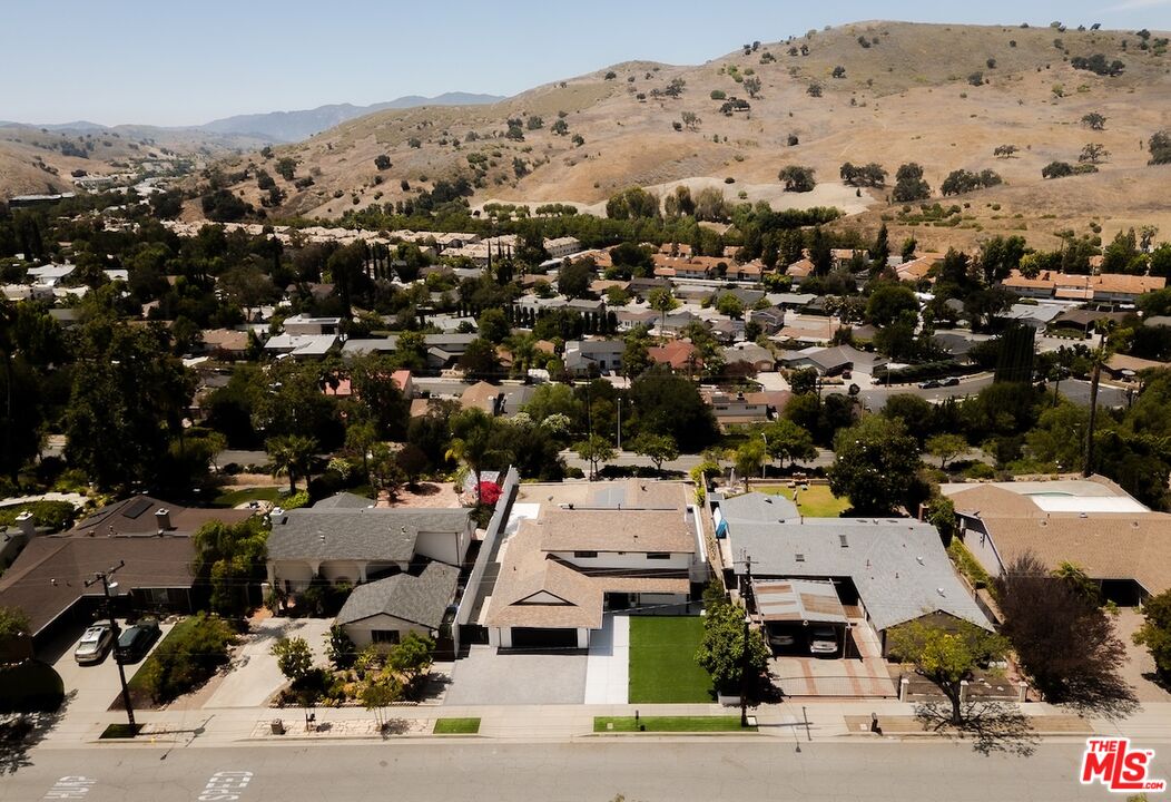 5703 Parkmor Road Calabasas, CA 91302 - Photo 31 of 35