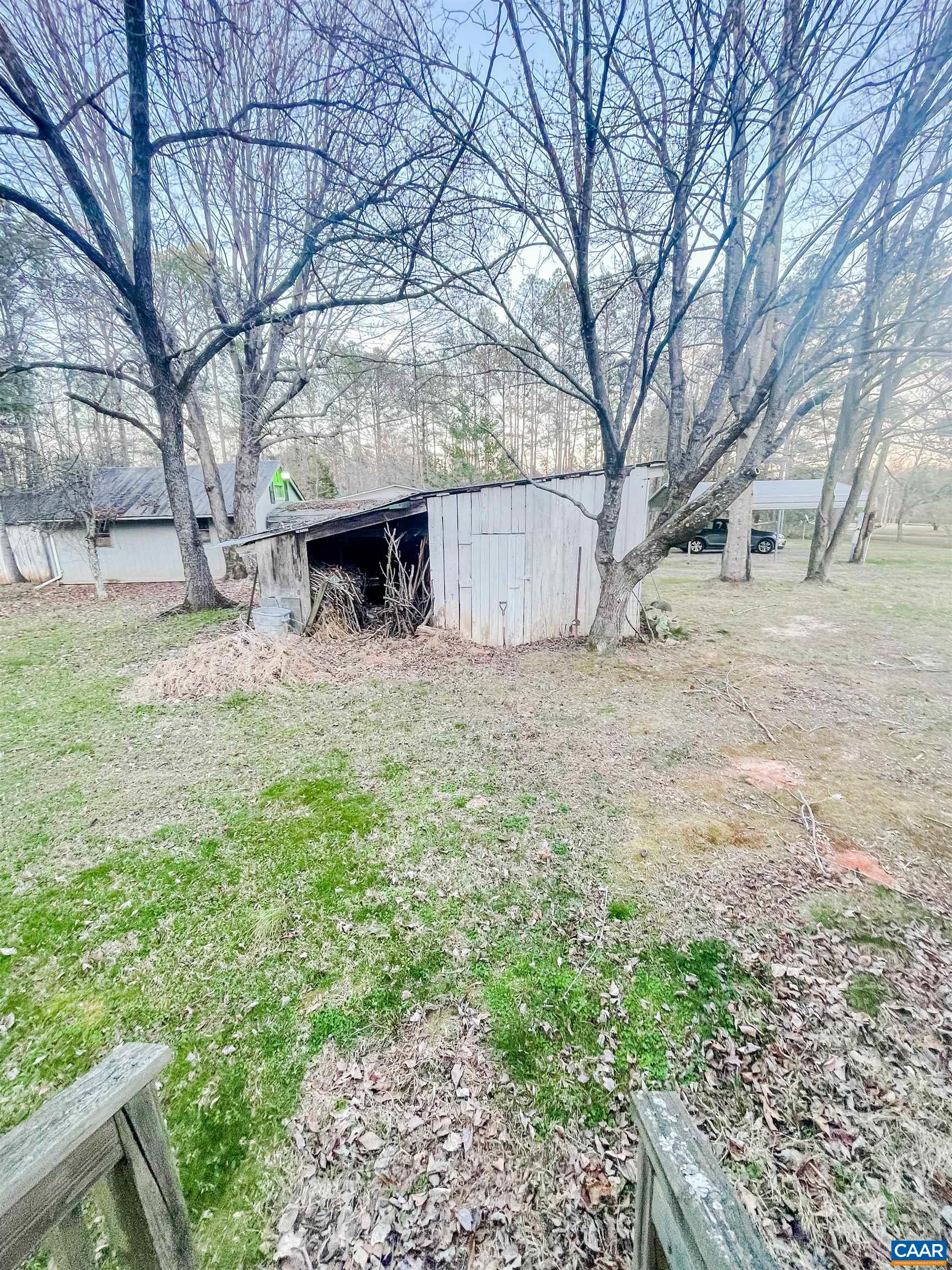89 1 Horse Road Buckingham, VA 23921 - Photo 3 of 15 a view of a house with a yard and large tree