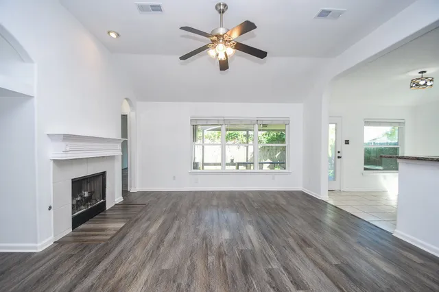 $2,300 | 3626 Stratford Town Lane, Sugar Land, TX 77498