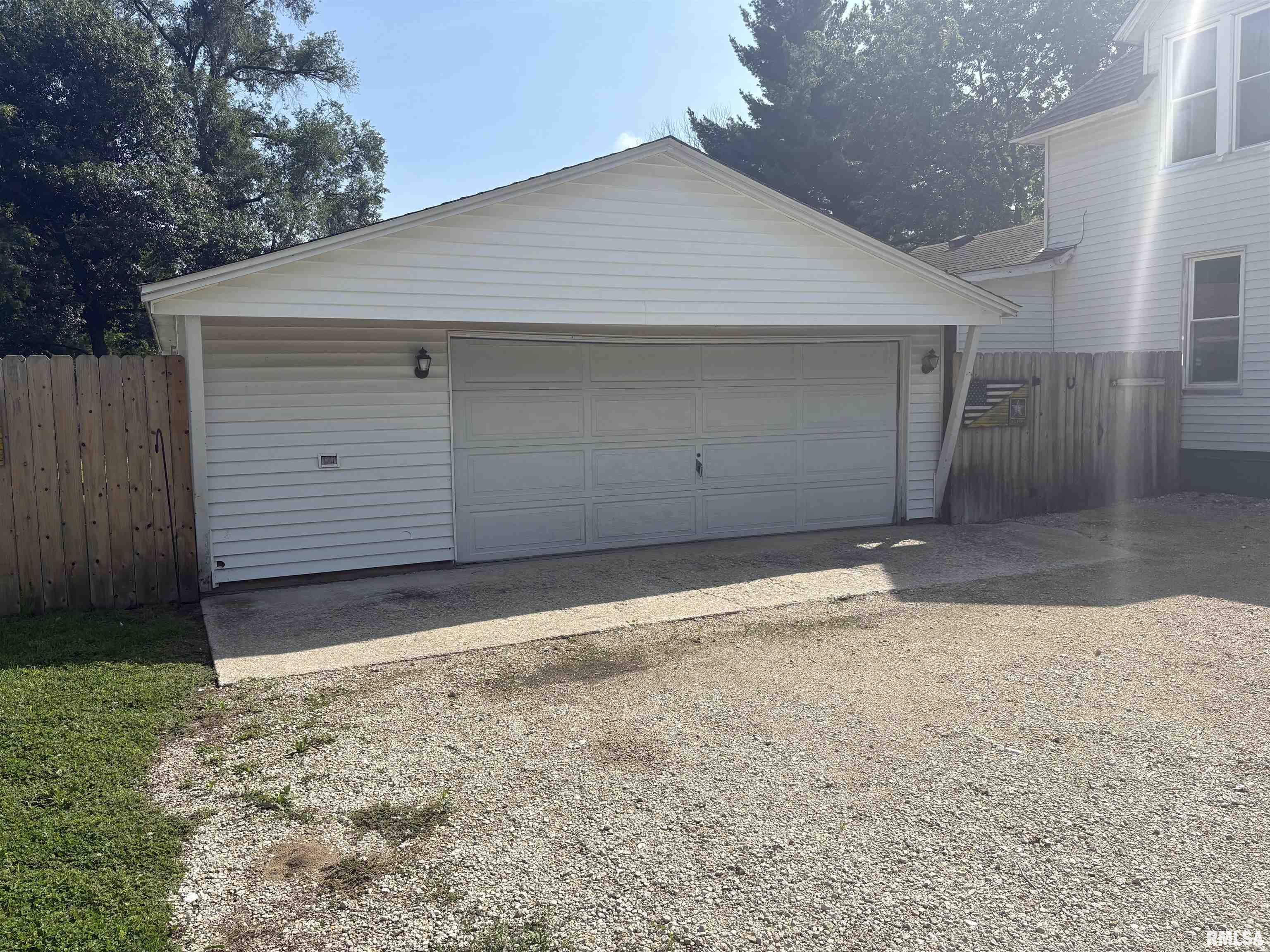 1005 8th Street Erie, IL 61250 - Photo 15 of 20