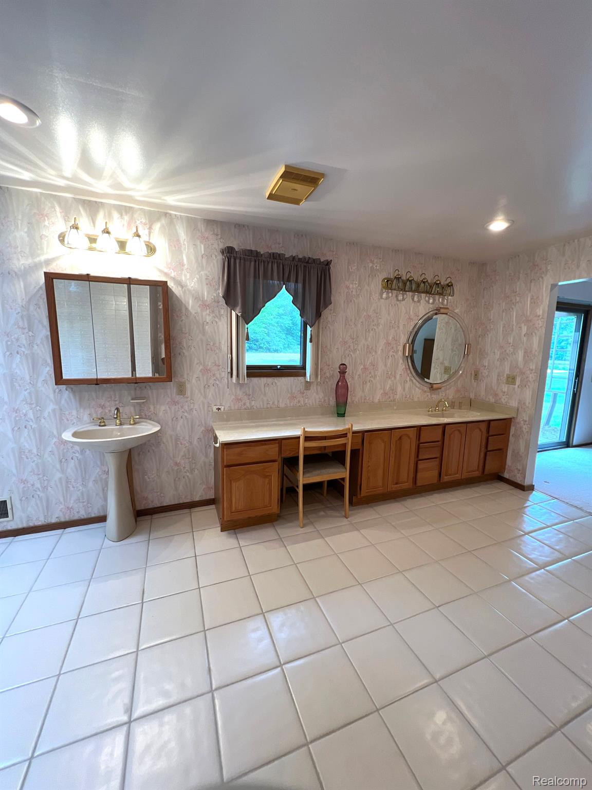 14774 Elwell Road Belleville, MI 48111 - Photo 24 of 33 MASTER BATH SINK AREA
