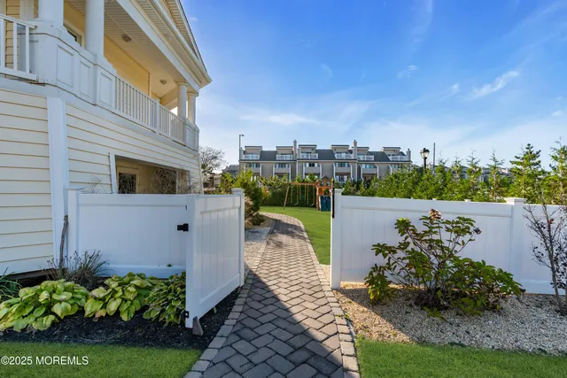 $3,399,000 | 2 Tradewinds Lane, Sea Bright, NJ 07760