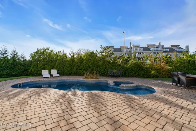 $3,399,000 | 2 Tradewinds Lane, Sea Bright, NJ 07760