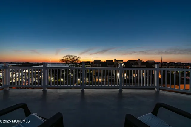 $3,399,000 | 2 Tradewinds Lane, Sea Bright, NJ 07760