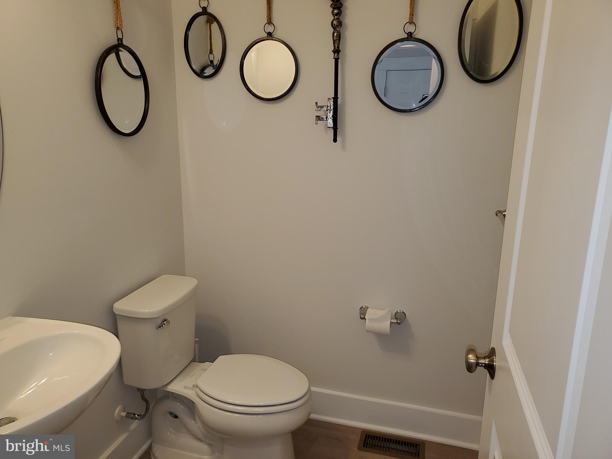 1404 Canopy Lane Odenton, MD 21113 - Photo 6 of 42 Gallery Image 6