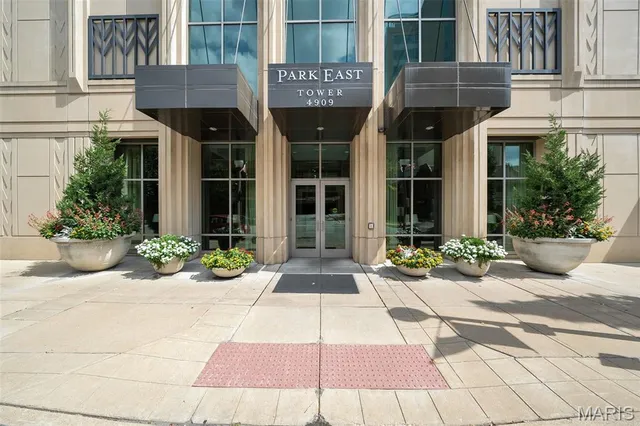 $649,500 | 4909 Laclede Avenue, Unit 701, St. Louis, MO 63108