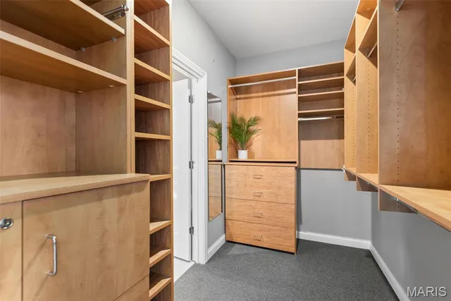 $655,000 | 4909 Laclede Avenue, Unit 701, St. Louis, MO 63108