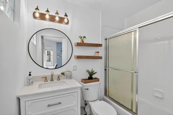 $3,500 | 2769 Pointe Circle, Greenacres, FL 33413