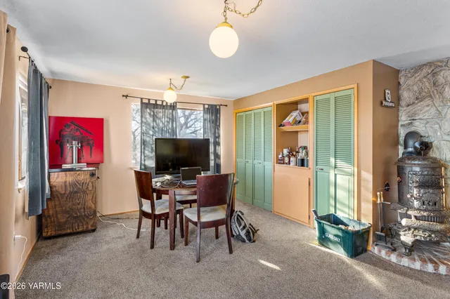 $649,900 | 423 Lancaster Road, Selah, WA 98942