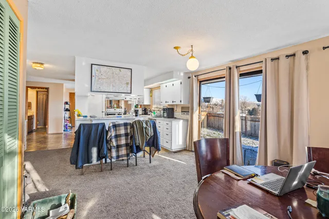 $649,900 | 423 Lancaster Road, Selah, WA 98942