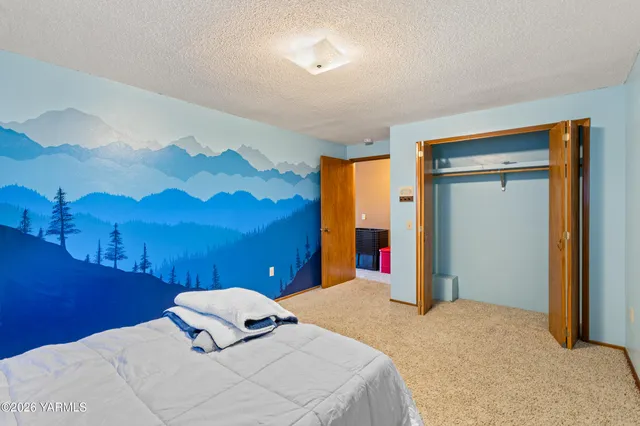 $649,900 | 423 Lancaster Road, Selah, WA 98942