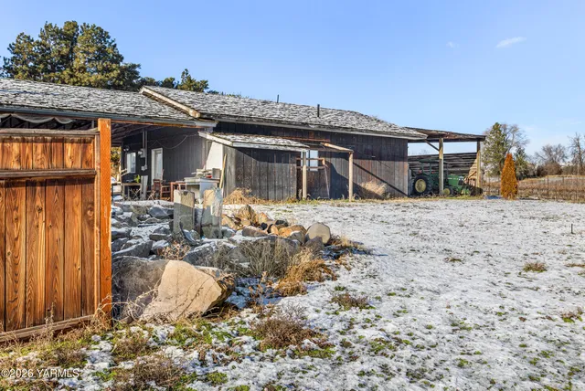 $649,900 | 423 Lancaster Road, Selah, WA 98942