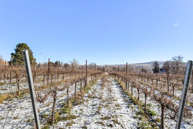 $649,900 | 423 Lancaster Road, Selah, WA 98942