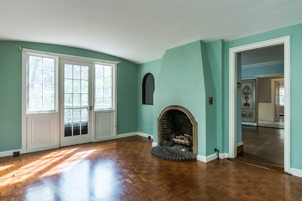 62 Circuit Road Brookline, MA 02467 - Photo 9 of 21