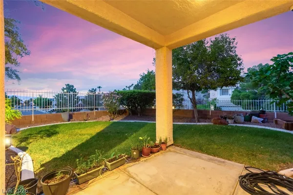 $535,000 | 855 Binbrook Drive, Henderson, NV 89052