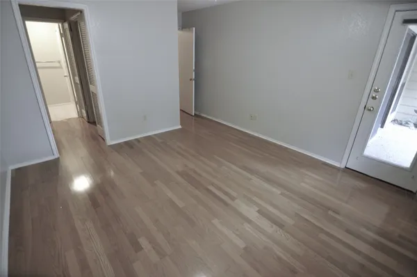 $1,750 | 7205 Waldon Drive, Unit L204, Austin, TX 78750