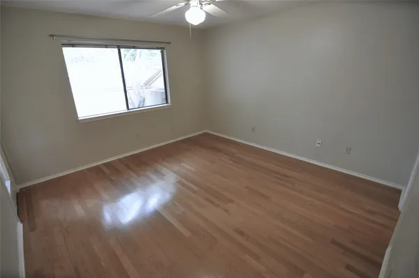 $1,750 | 7205 Waldon Drive, Unit L204, Austin, TX 78750