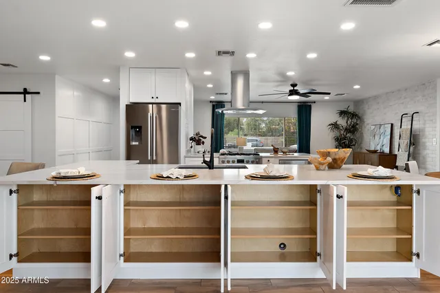 $891,500 | 1810 East Auburn Drive, Tempe, AZ 85283