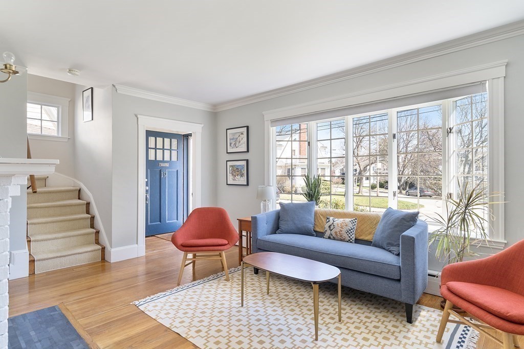 19 Realton Road Boston, MA 02132 - Photo 3 of 23 Gallery Image 3