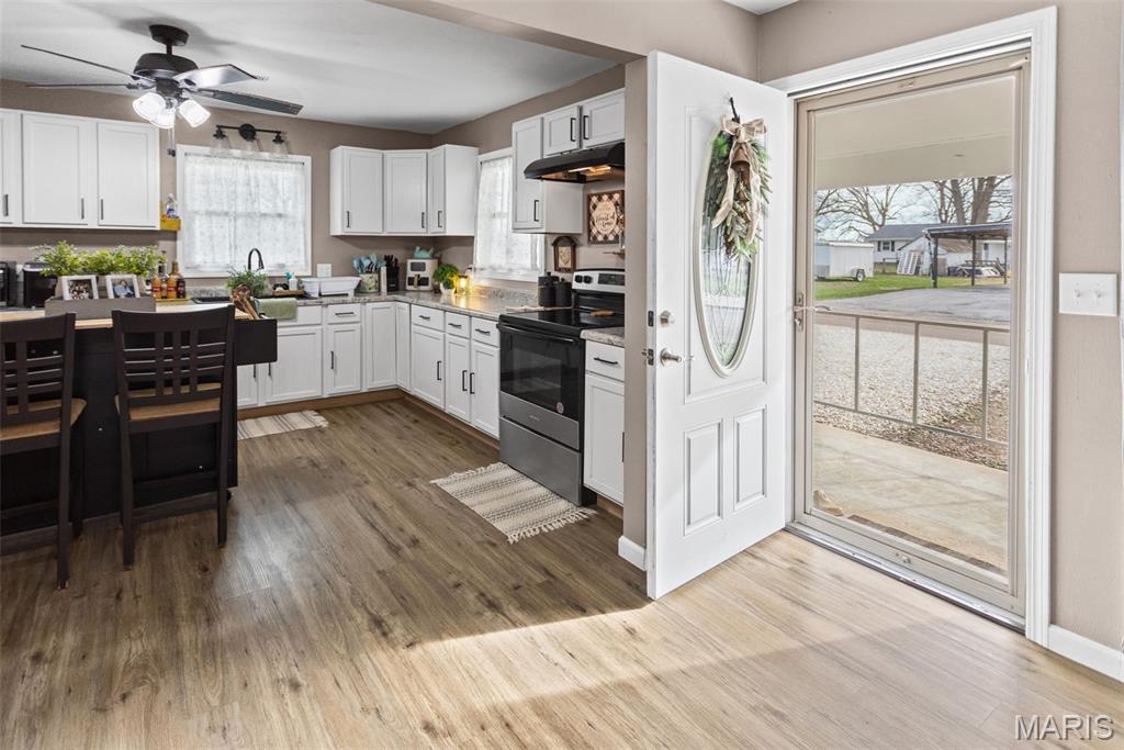 608 Brant Street Pleasant Hill, IL 62366 - Photo 2 of 48