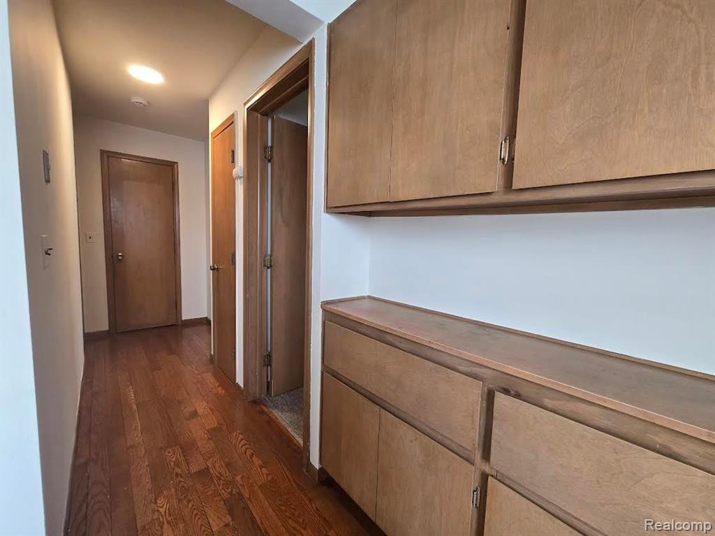 20231 Kelly Road, Unit 2 Harper Woods, MI 48225 - Photo 12 of 12