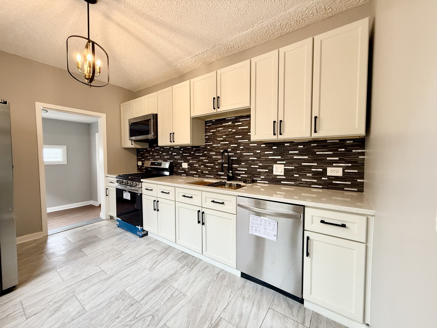 7945 South Perry Avenue Chicago, IL 60620 - Photo 29 of 30