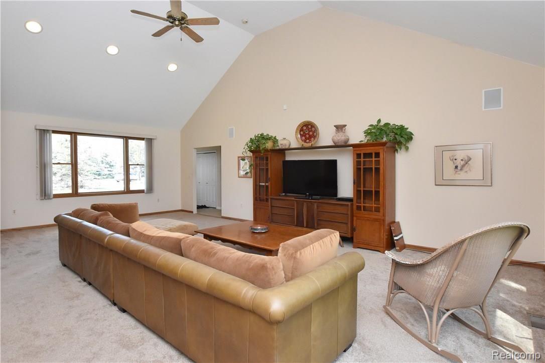 48520 West 9 Mile Road Novi, MI 48374 - Photo 6 of 35 Nine Mile Road_06.JPG