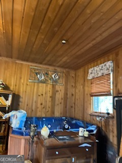 376 Paoli Road Carlton, GA 30627 - Photo 8 of 51 a room with furniture and window