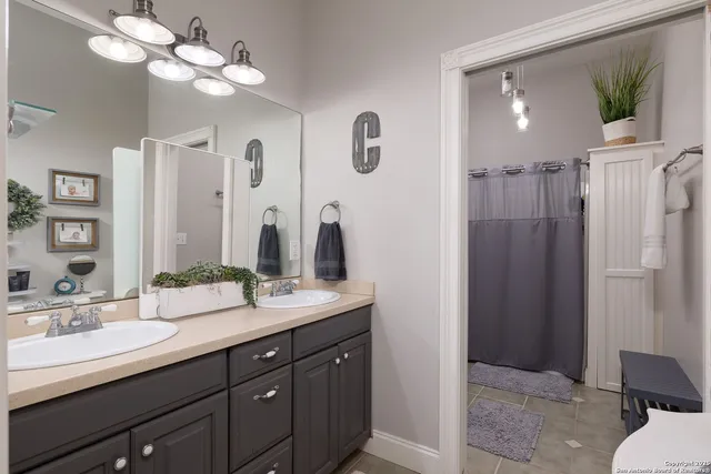 $937,900 | 42 Tower Road, Boerne, TX 78006