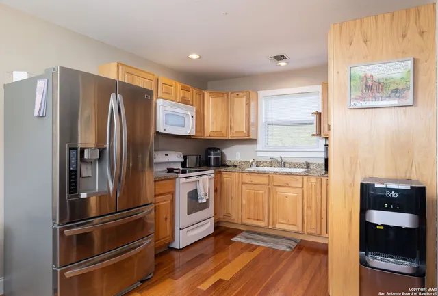 $937,900 | 42 Tower Road, Boerne, TX 78006