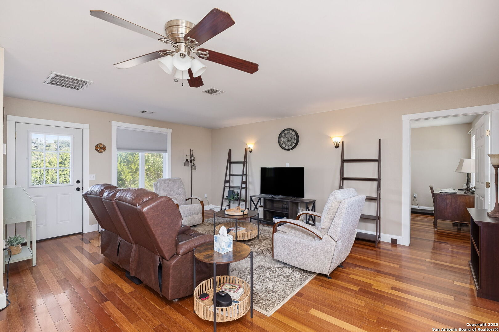 42 Tower Road Boerne, TX 78006 - Photo 34 of 50 a living room with furniture and a flat screen tv