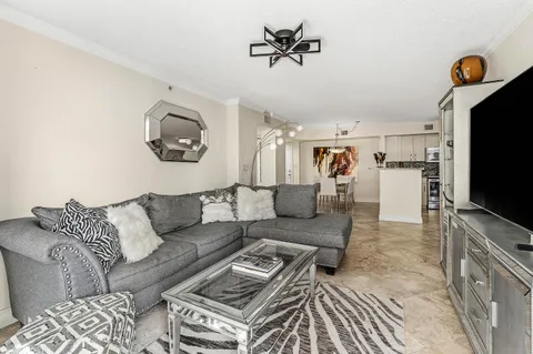 $495,000 | 1801 North Flagler Drive, Unit 235, West Palm Beach, FL 33407