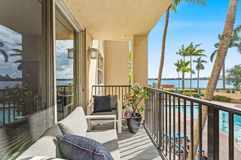 $495,000 | 1801 North Flagler Drive, Unit 235, West Palm Beach, FL 33407
