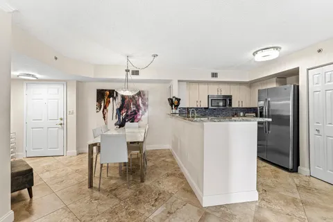 $495,000 | 1801 North Flagler Drive, Unit 235, West Palm Beach, FL 33407