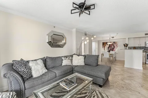 $495,000 | 1801 North Flagler Drive, Unit 235, West Palm Beach, FL 33407