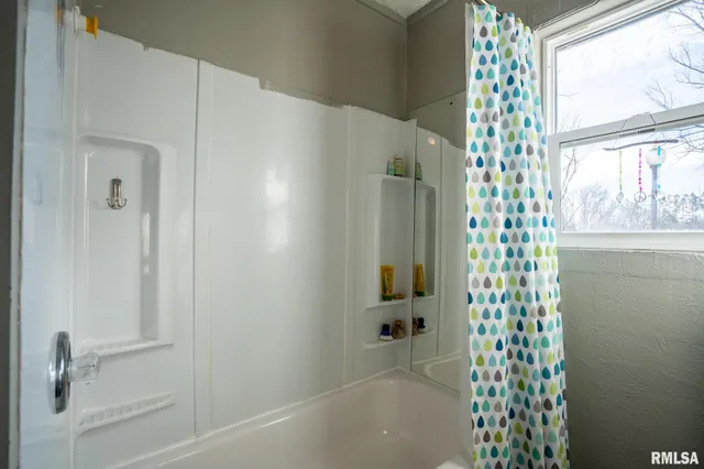 $119,900 | 118 Water Tower Drive, Makanda, IL 62958