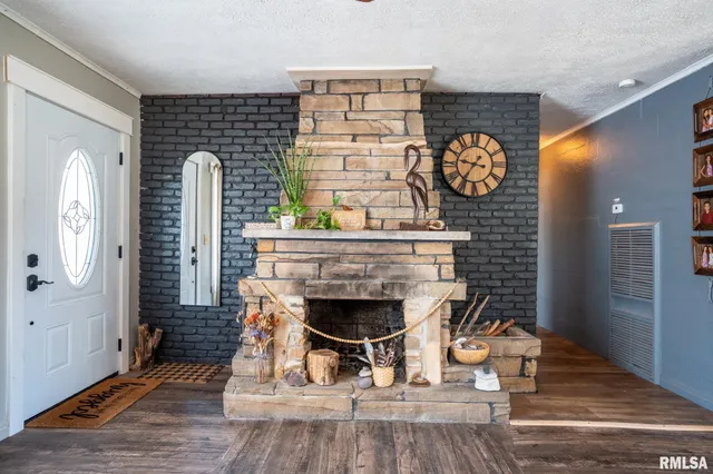 $119,900 | 118 Water Tower Drive, Makanda, IL 62958