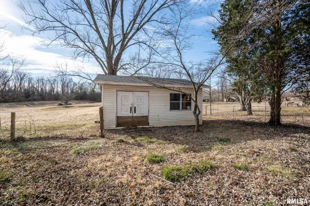 $119,900 | 118 Water Tower Drive, Makanda, IL 62958