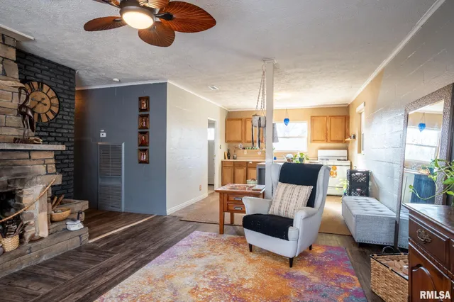 $119,900 | 118 Water Tower Drive, Makanda, IL 62958