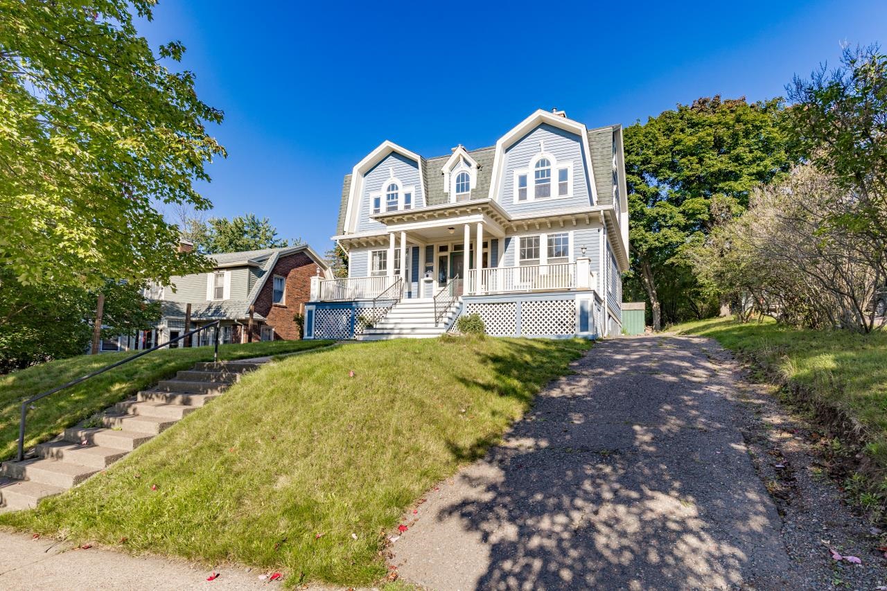 2109 Jefferson Street Duluth, MN 55812 - Photo 1 of 28