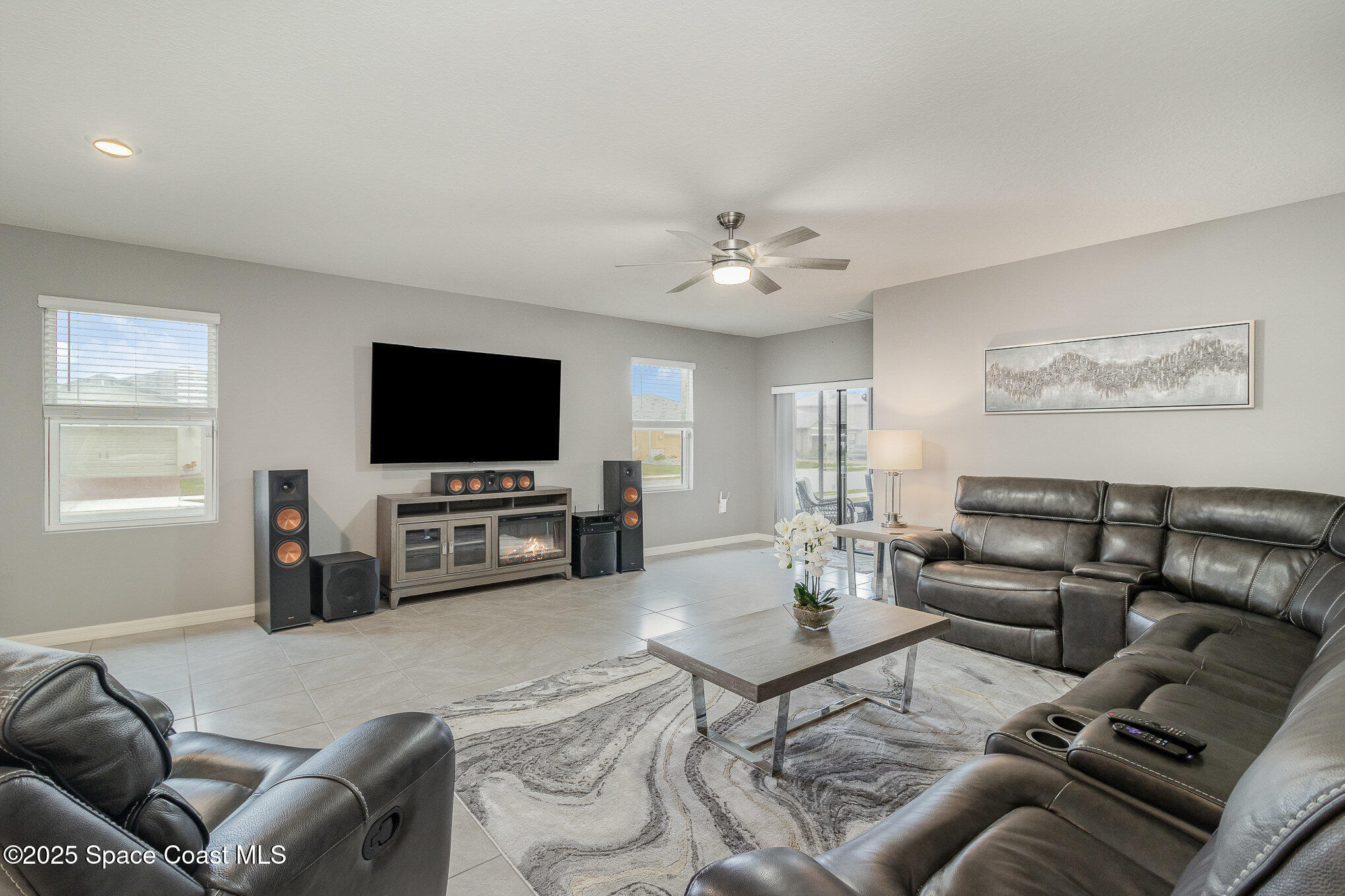 1703 Farmhouse Road Southeast Palm Bay, FL 32909 - Photo 8 of 30 Living Room