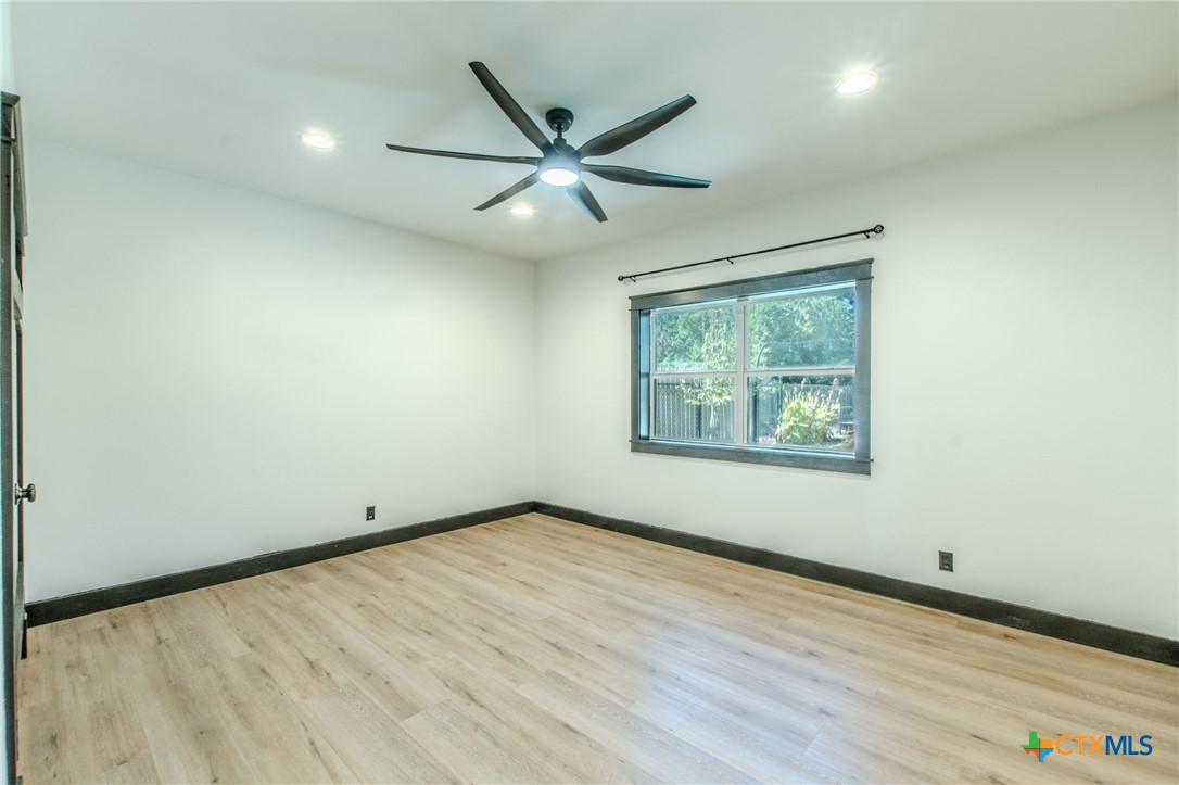 466 Arrowhead Point Road, Unit A Belton, TX 76513 - Photo 17 of 33 Gallery Image 17