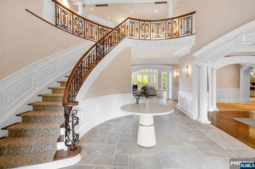 7 Buckingham Drive Alpine, NJ 07620 - Photo 5 of 48