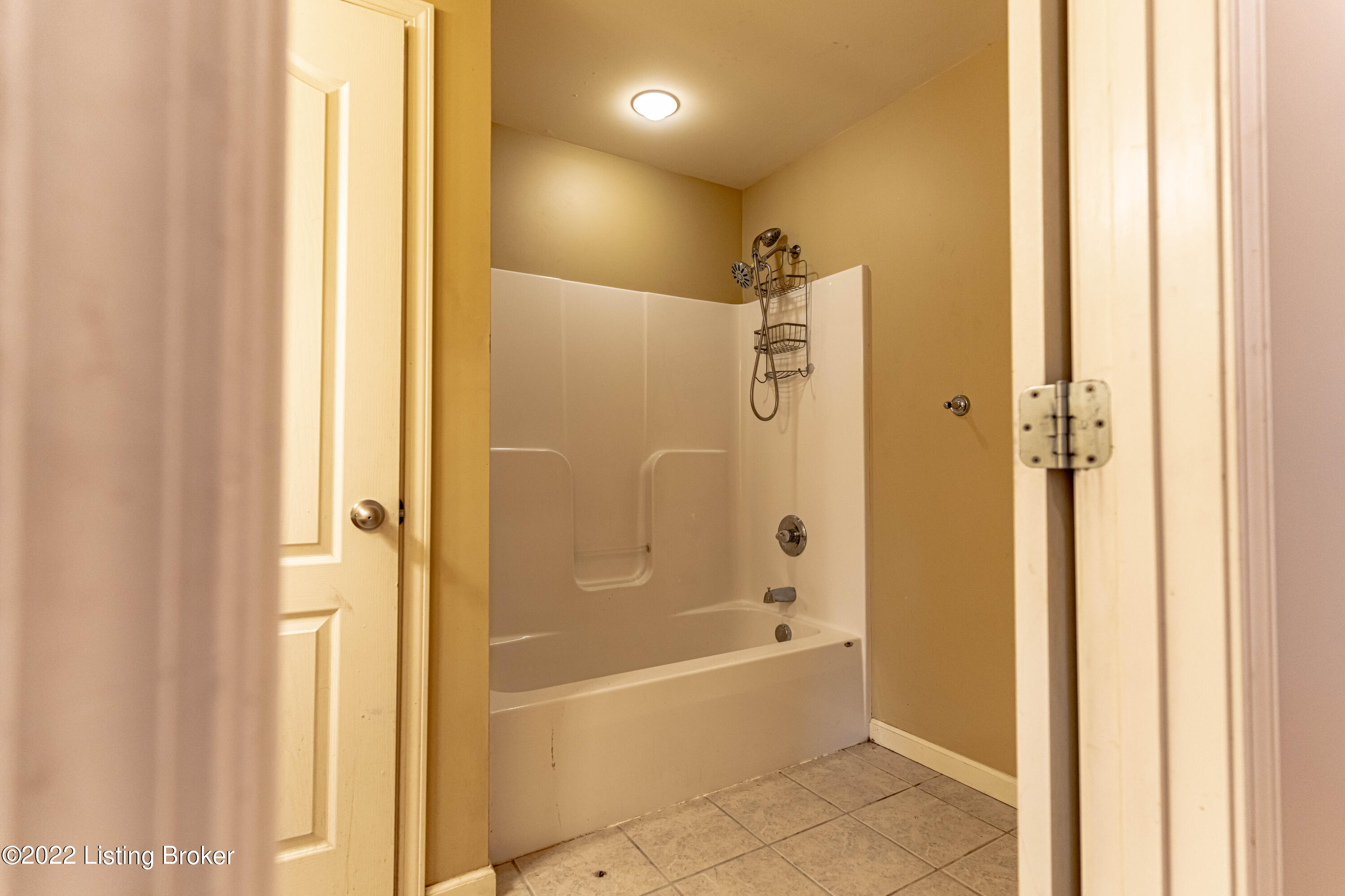 4704 Old Lagrange Road Buckner, KY 40010 - Photo 14 of 22 4704 BATH1B