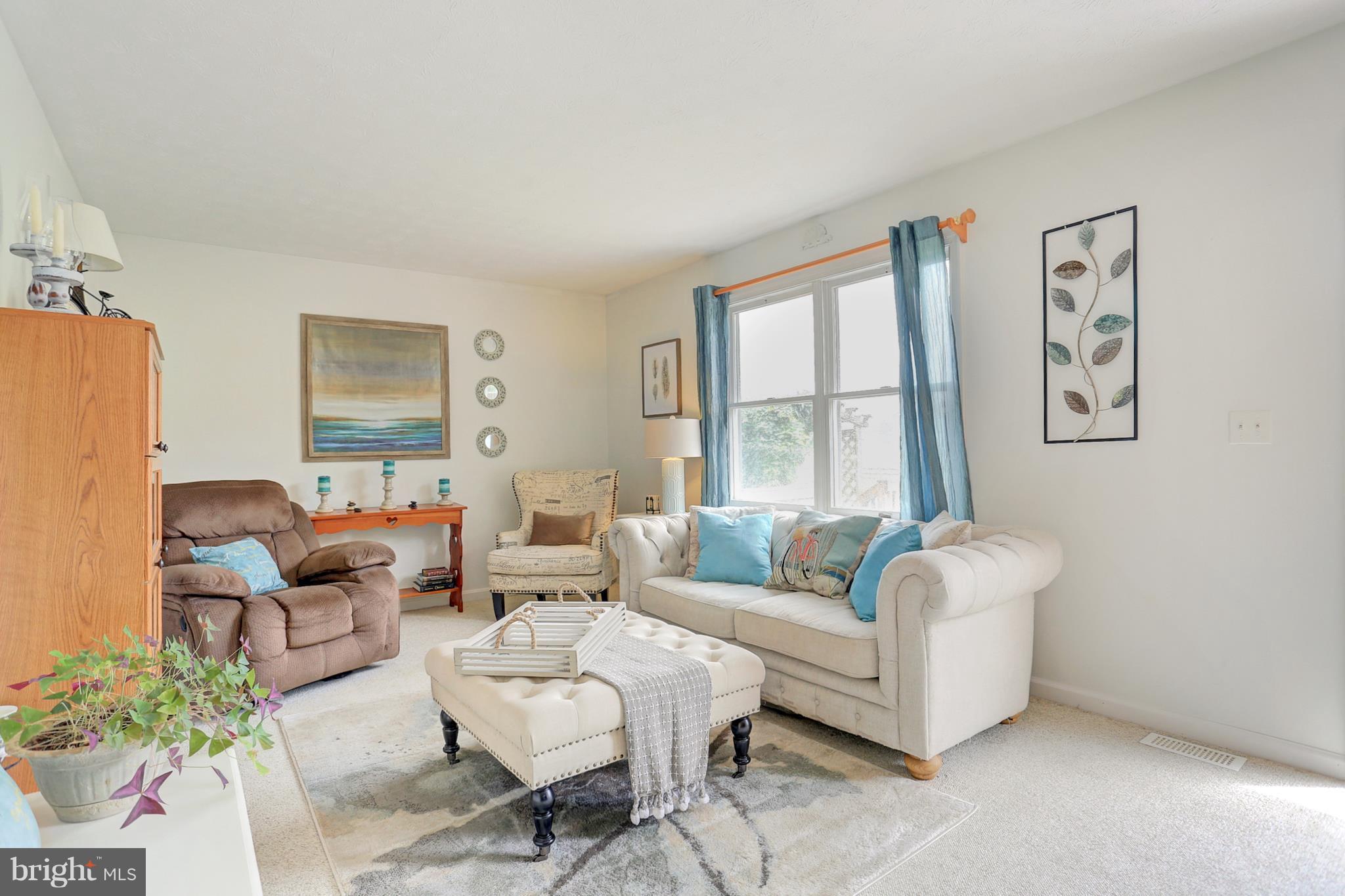 875 Dr Jack Road Conowingo, MD 21918 - Photo 2 of 30 Living Room