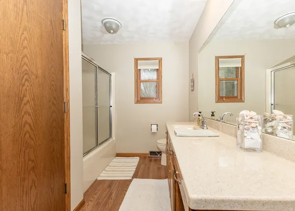 $334,900 | 861 Mulberry Drive, Geneseo, IL 61254